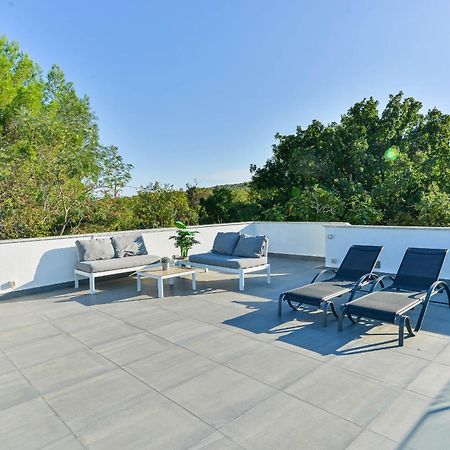 Villa Anna With Pool, Zadar County Виньерац Экстерьер фото