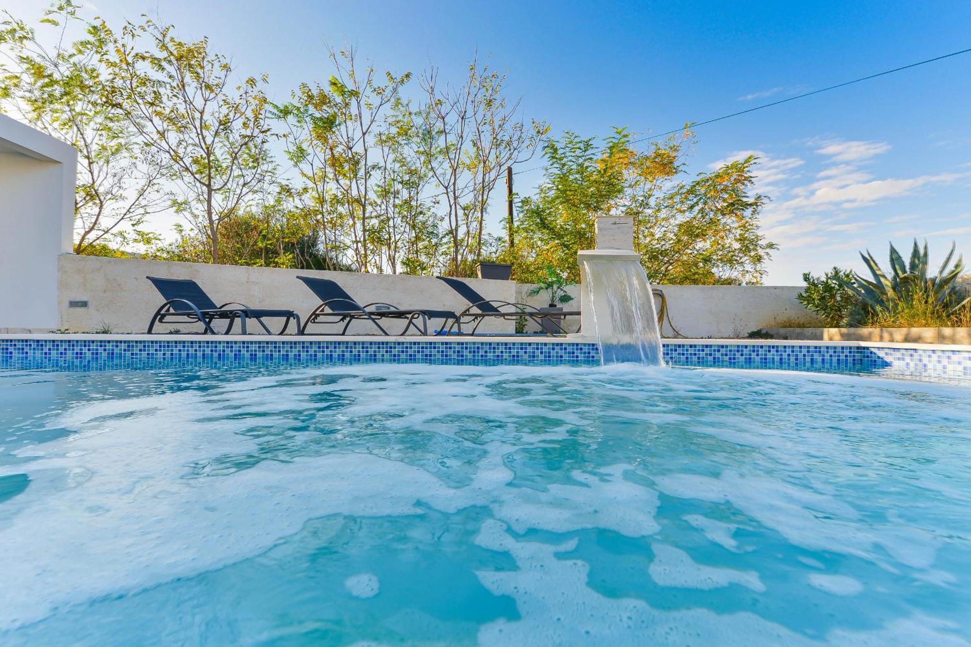 Villa Anna With Pool, Zadar County Виньерац Экстерьер фото